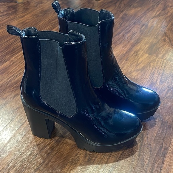 Seychelles Gracie Patent Leather Platform chunky ankle goth Boot 10 - Picture 4 of 16